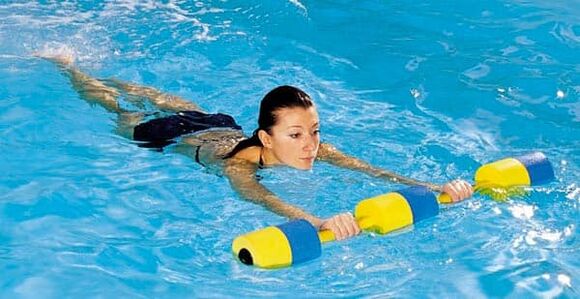 Pływanie w profilaktyce osteochondrozy odcinka piersiowego kręgosłupa